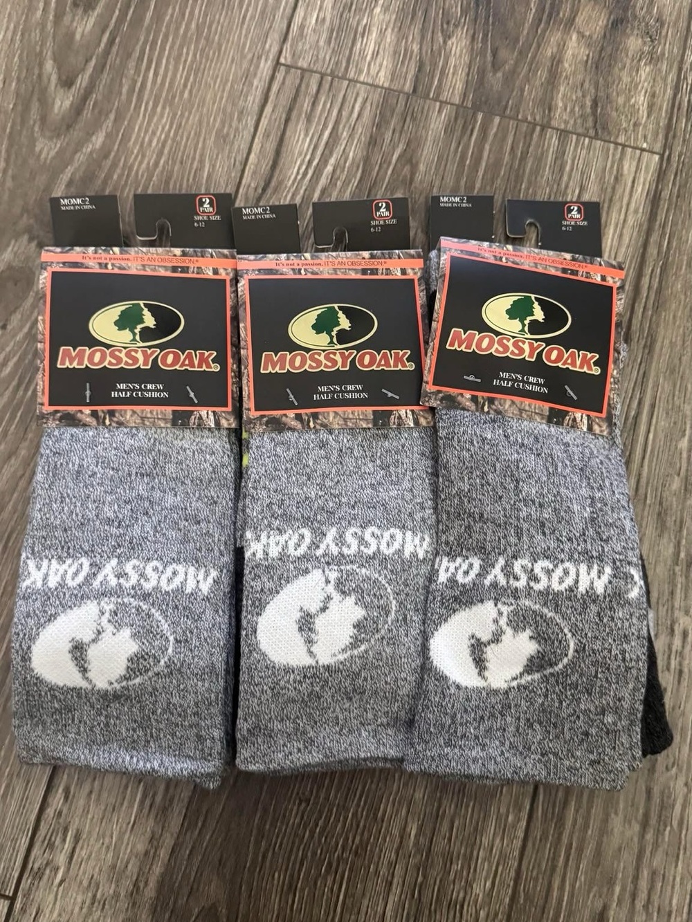 New Mossy Oak Men's Crew Half Cushion Socks - Gray & White Logo (2 pack)